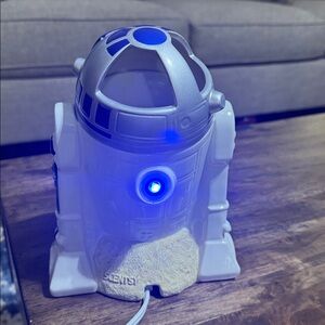 SCENTSY Star Wars R2D2 Fragrance Wax Warmer Full Size nightlight home decor